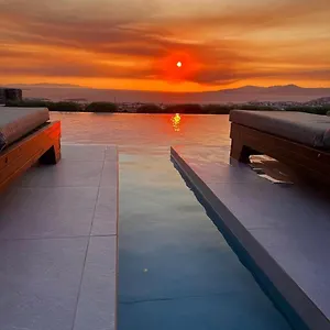 לינה וארוחת בוקר Sunset Hill, Mykonos Town